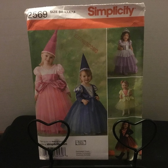 Simplicity 2569 Kids Costume Pattern - 4-5-6-7-8-princess-witch-fairy - Picture 1 of 8